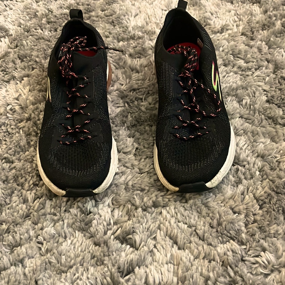 Sketchers, memory foam sneakers
